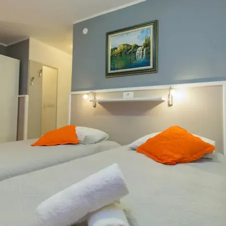 And Marija * スクラーディン