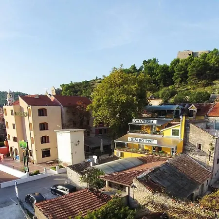 And Marija شقة سكرادين