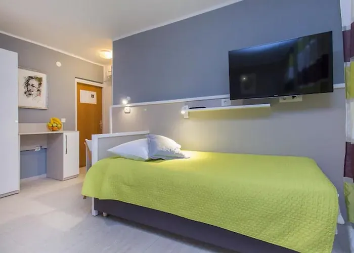 شقة And Marija سكرادين