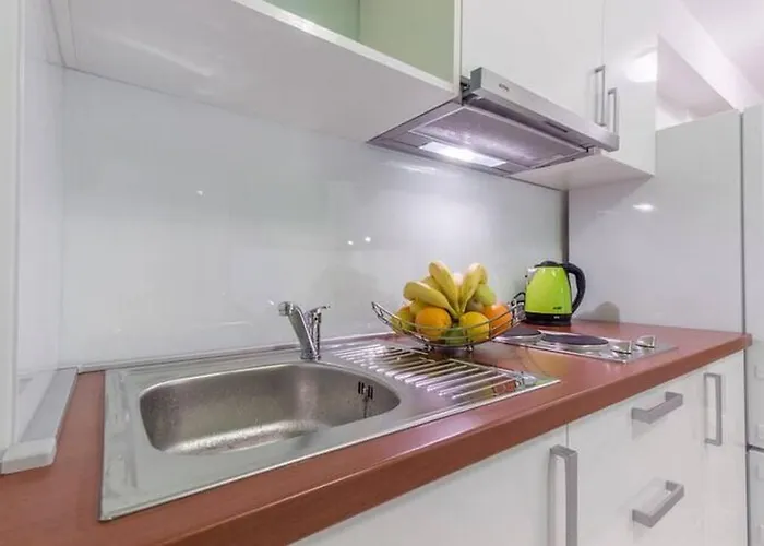 And Marija Lägenhet