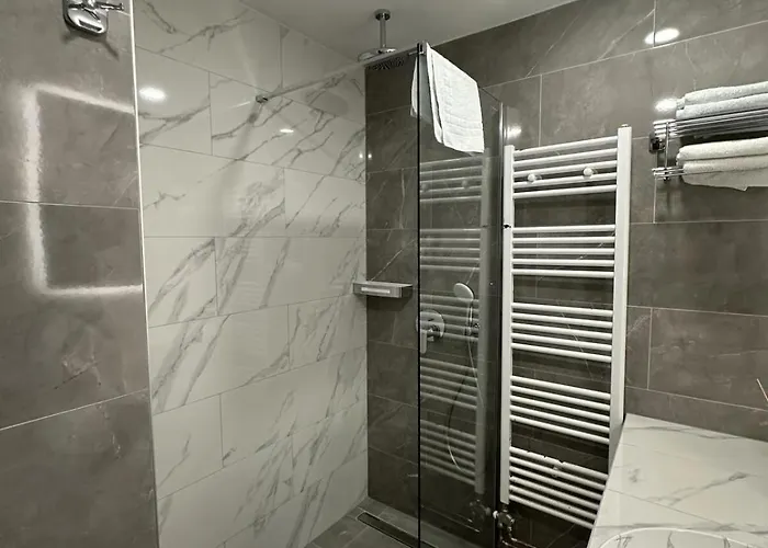 And Marija Lägenhet